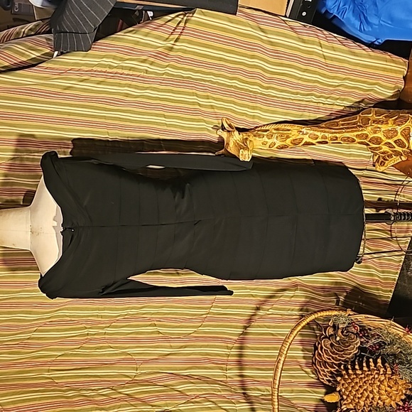 White House Black Market form-fitting black evening dress, High stretch! - Picture 3 of 5